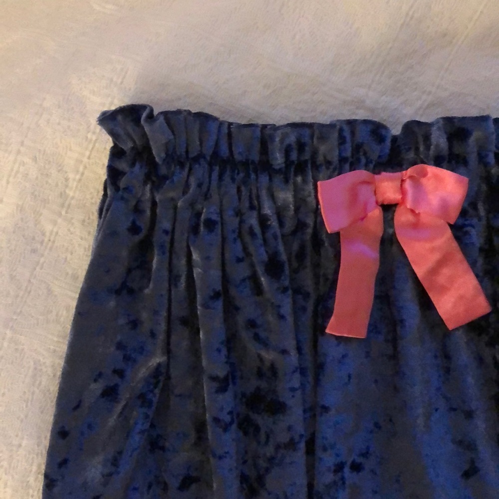 Girls velvet skirt